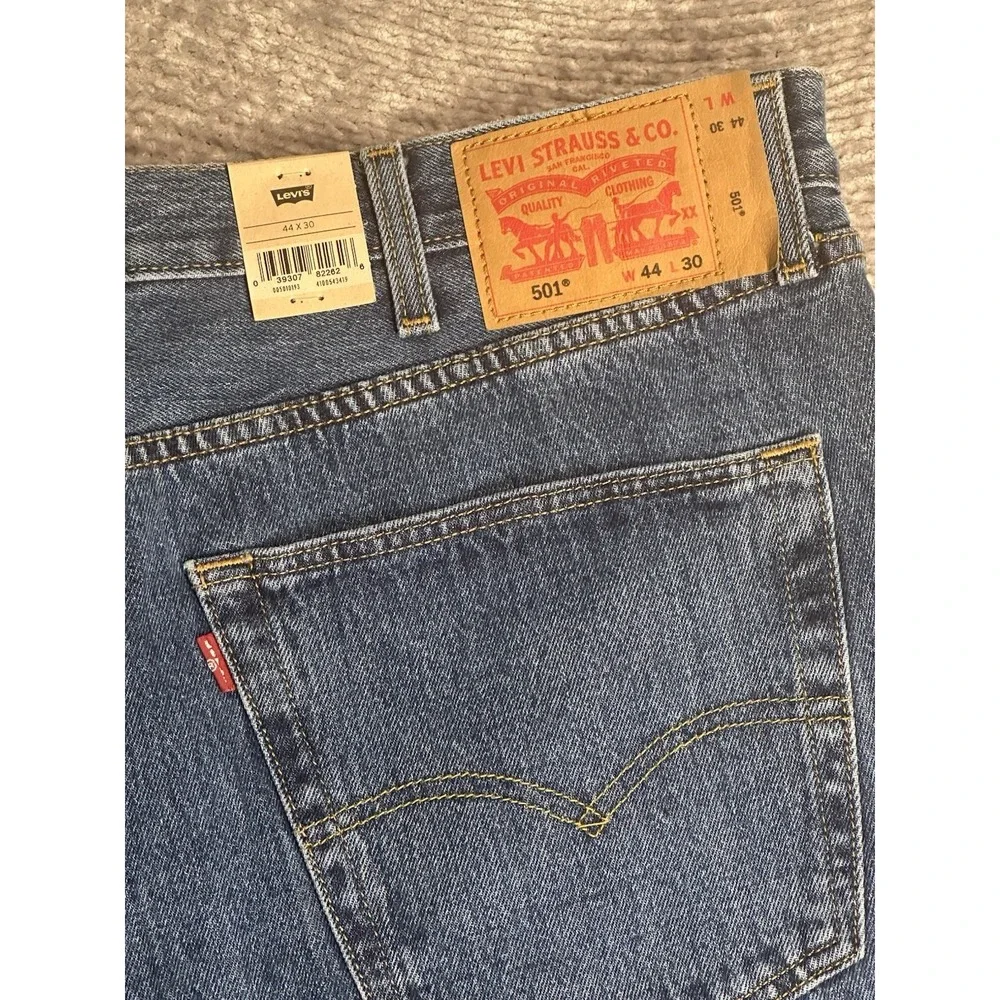 Levi's 501 Jeans Mens 44x30 Blue Denim Button Fly Original Fit Straight Leg NWT